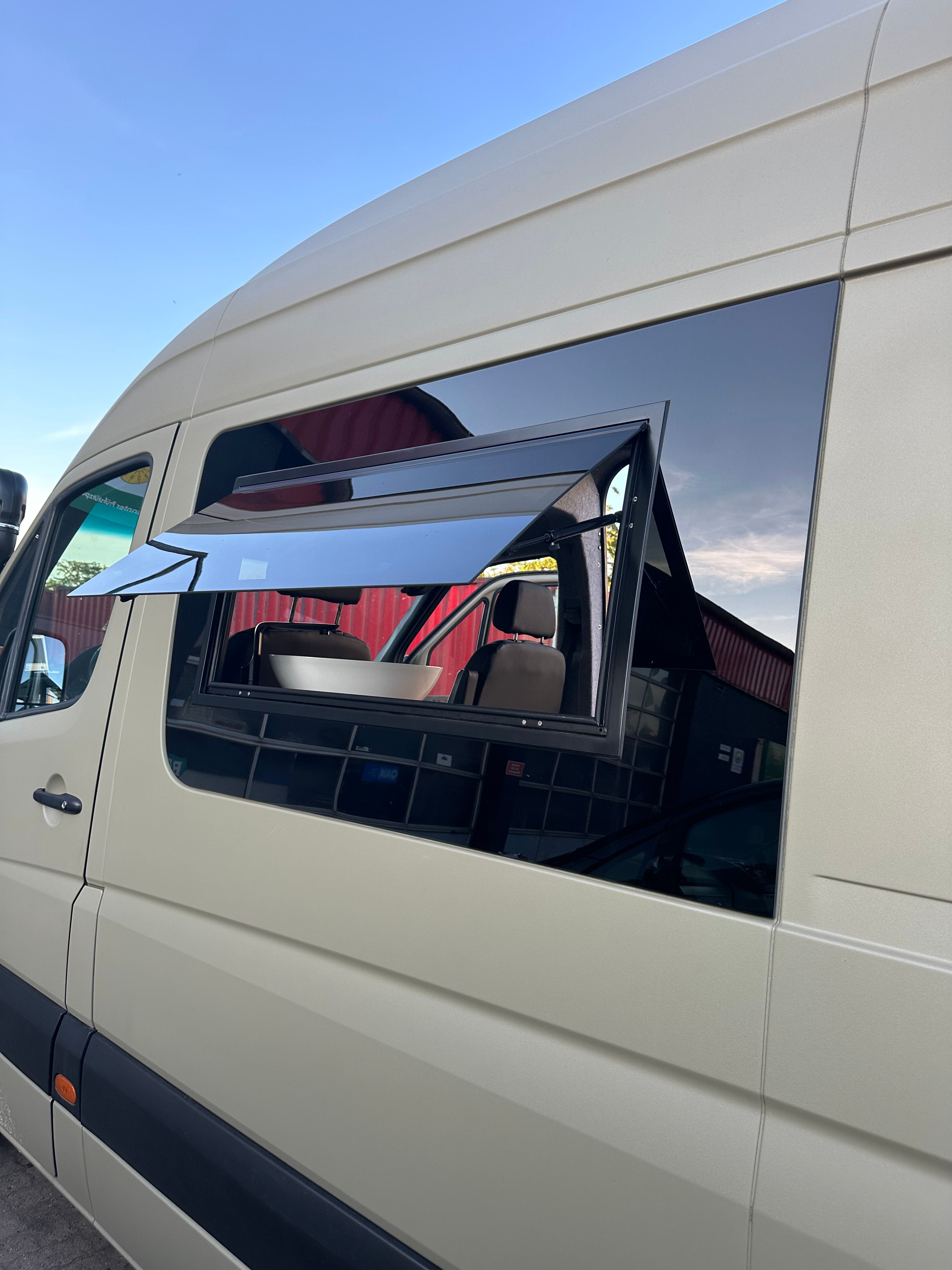 Mercedes Benz Sprinter Wohnmobil Fenster W906 Links